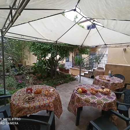 Oda ve Kahvaltı Il Melograno Antico Con Terrazza E Giardino Agrigento