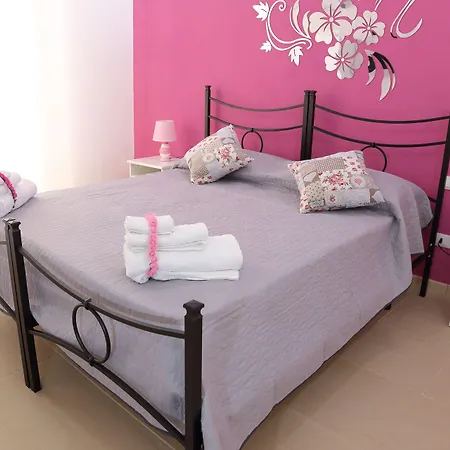 B&B Il Melograno Antico Con Terrazza E Giardino 3*