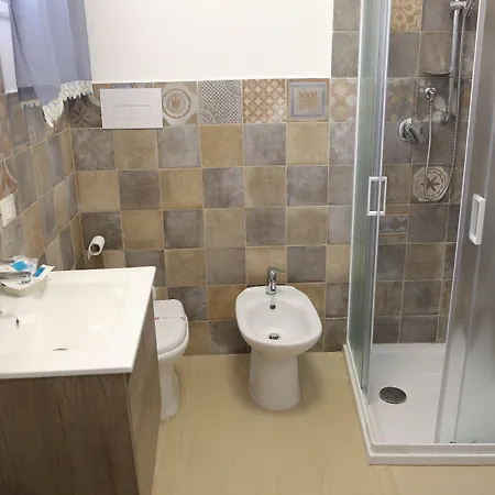 Il Melograno Antico Con Terrazza E Giardino Oda ve Kahvaltı