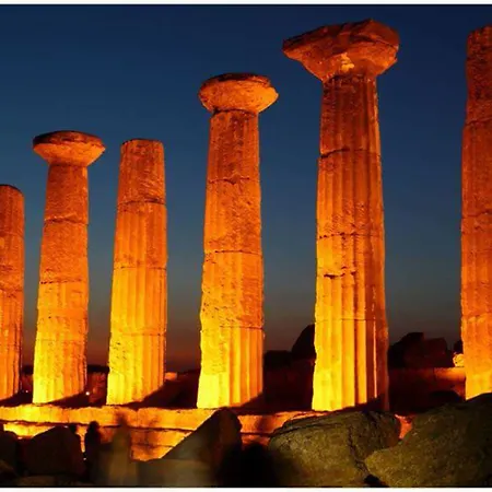 Il Melograno Antico Con Terrazza E Giardino B&B 3*