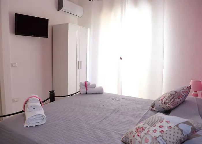 Bed and Breakfast Il Melograno Antico Con Terrazza E Giardino