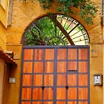 Il Melograno Antico Con Terrazza E Giardino Nocleg ze śniadaniem