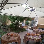 Nocleg ze śniadaniem Il Melograno Antico Con Terrazza E Giardino 3*
