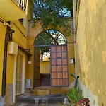 Nocleg ze śniadaniem Il Melograno Antico Con Terrazza E Giardino
