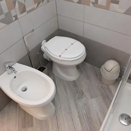 Il Melograno Antico Con Terrazza E Giardino Bed & Breakfast