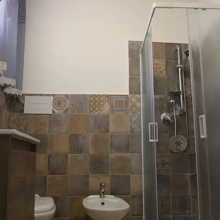 Il Melograno Antico Con Terrazza E Giardino