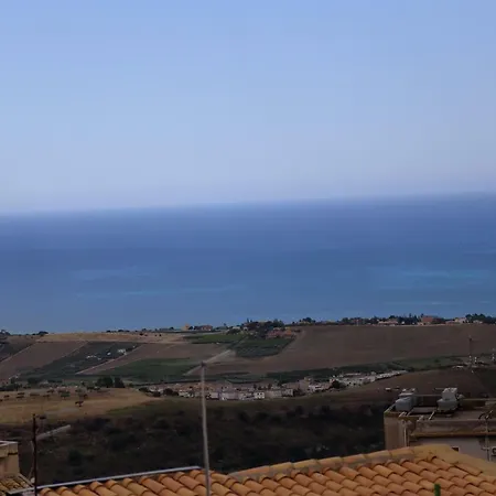 Il Melograno Antico Con Terrazza E Giardino 2*