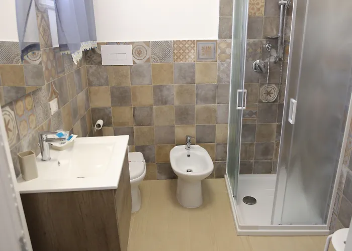 Il Melograno Antico Con Terrazza E Giardino Frühstückspension